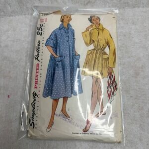Vintage 60s Simplicity 3592 Misses'‎ Two Versions Dress Pattern Size 16 34 Bust